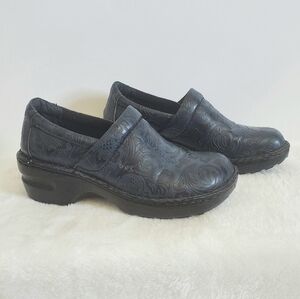 Born BOC Peggy Floral Navy Blue Black Slip On Clogs Mules Size 6
